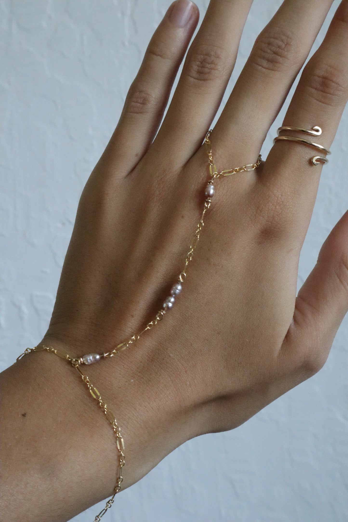 Pink Pearl Handchain