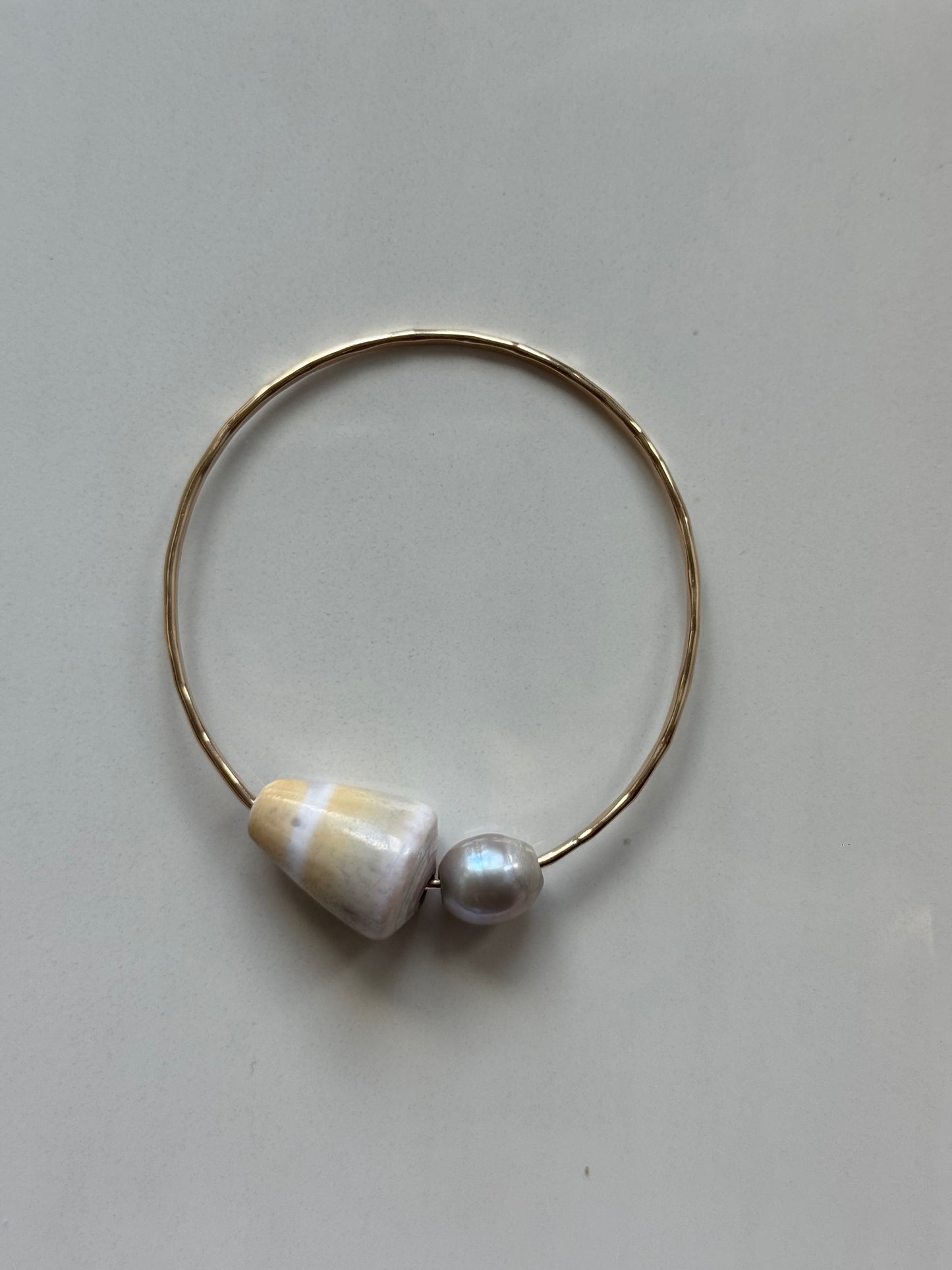 7.25 Shell & Pearl Bangle