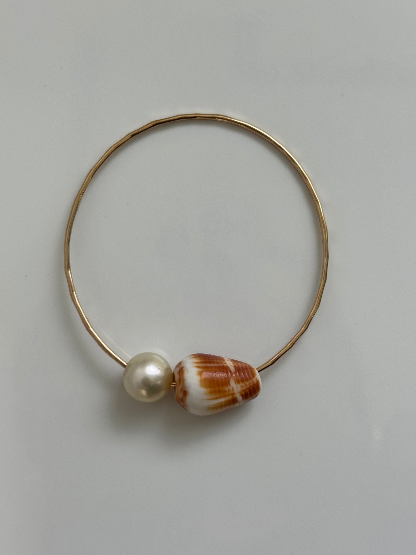 8 Pearl&Shell Bangle
